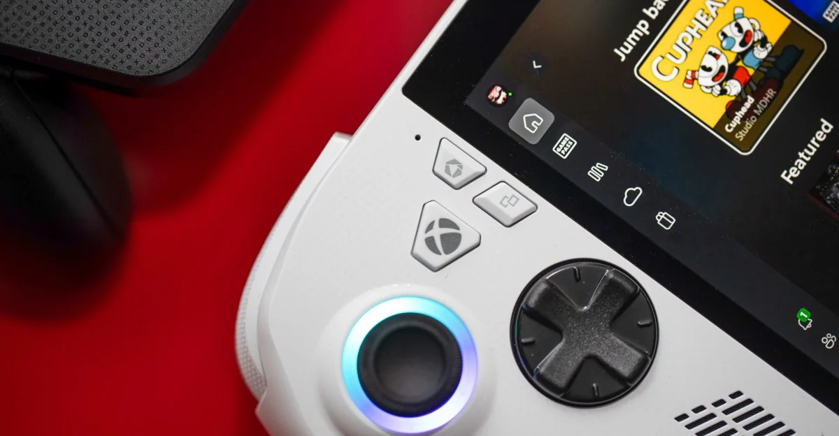 AMD Plans to Bring FSR 4 to Handhelds and APUs by the End of 2026
