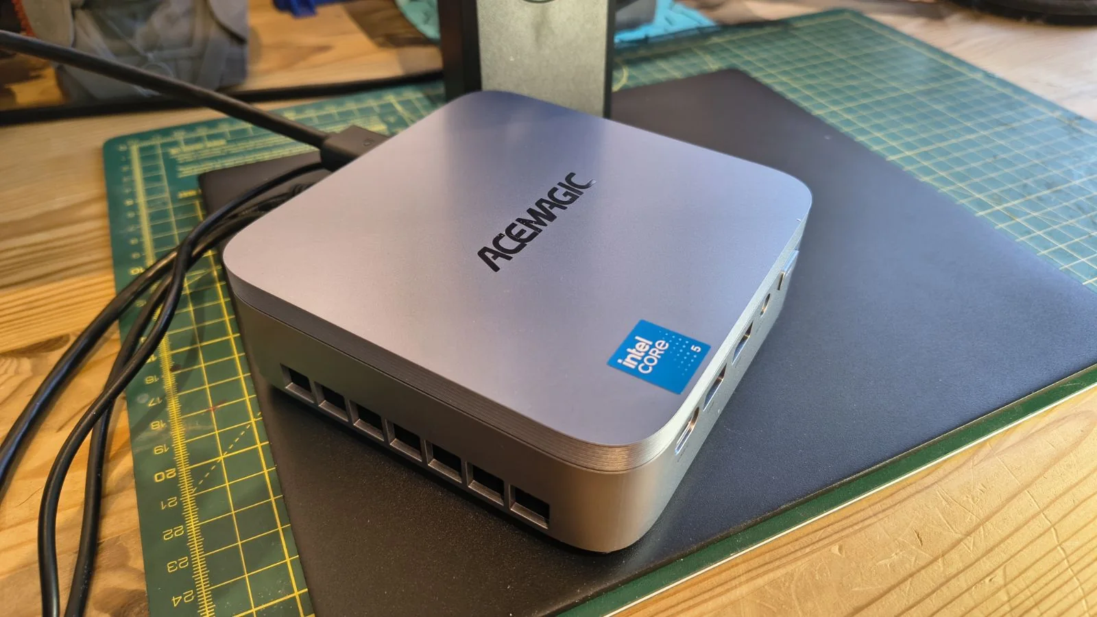 Acemagic K5 Review: An Intriguing Mini PC Hampered by Platform Limitations