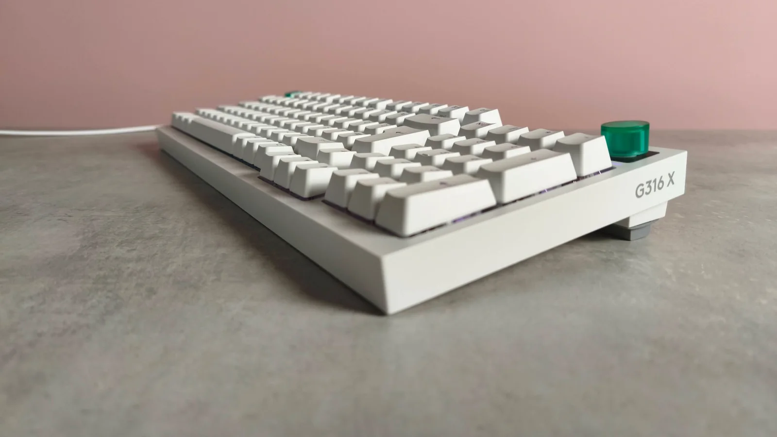 Logitech G316 X 98 Review: A Solid Mechanical Keyboard With One Major Gimmick