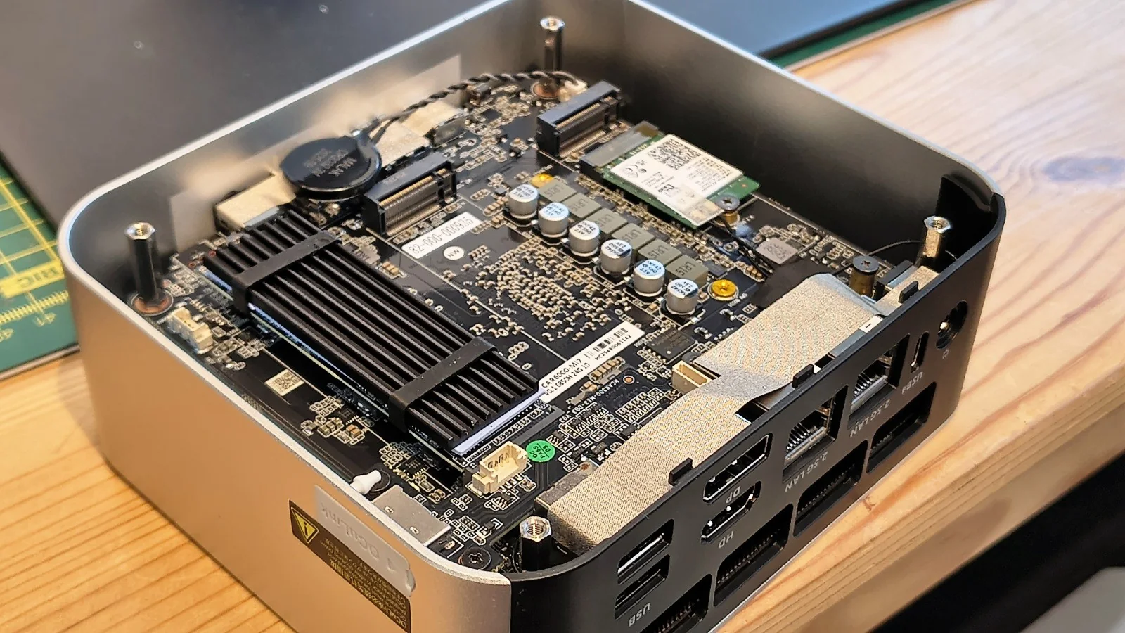 AOOSTAR MACO AMD R7 PRO 6850H Mini PC