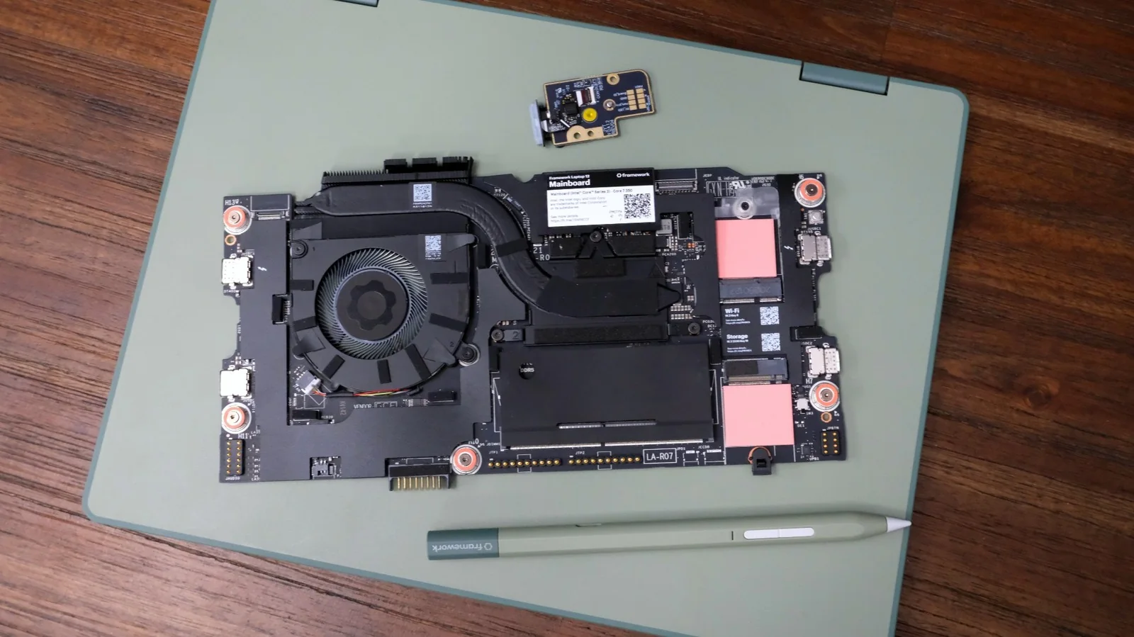 Framework Laptop 12 (2026) Review: Intel Core Series 3 Fixes Key Flaw