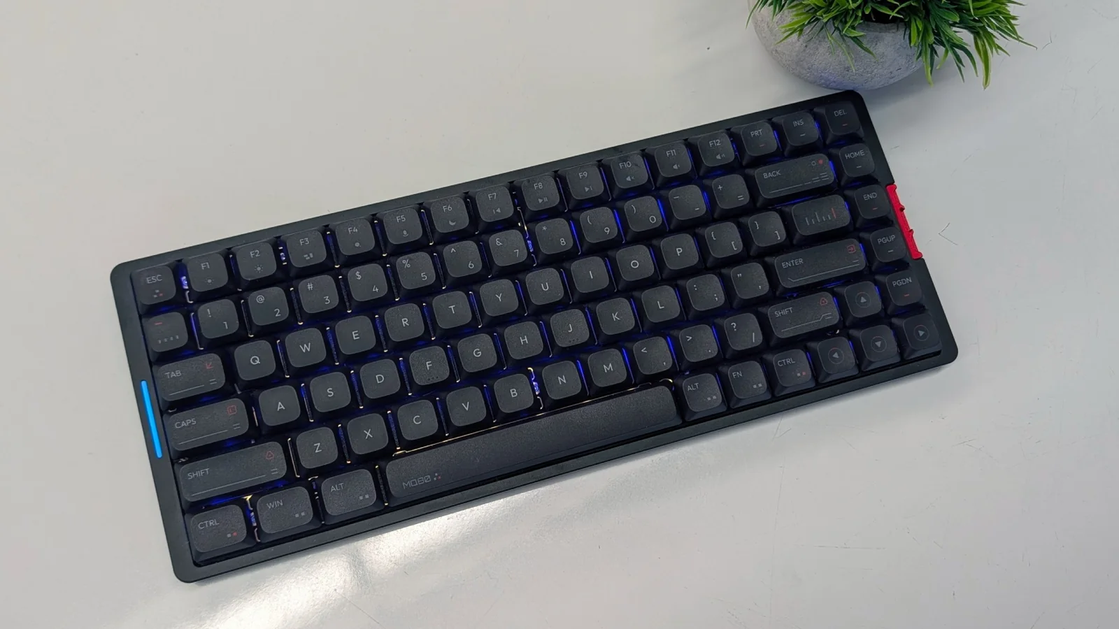 IQUNIX MQ80