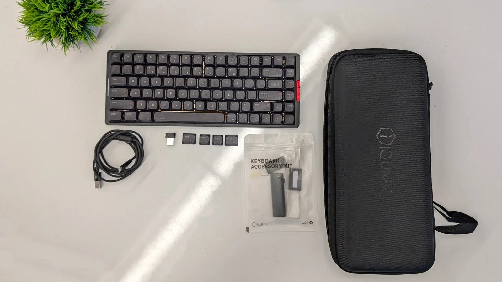 IQUNIX MQ80