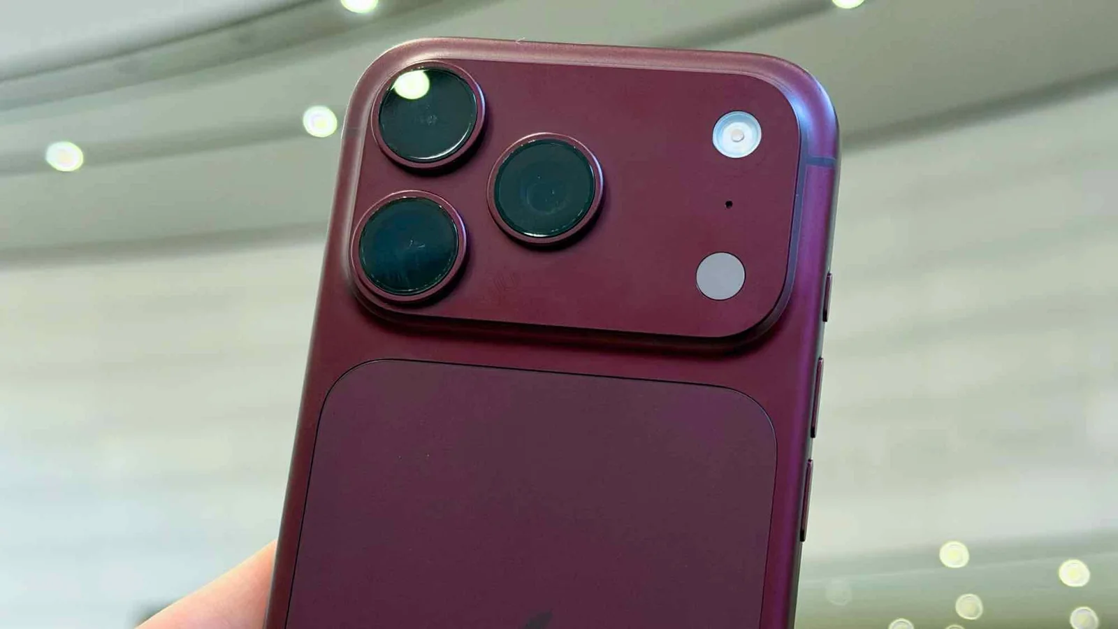 iPhone 18 Pro vs Pixel 11 Pro: Extracting Photos from Video Compared