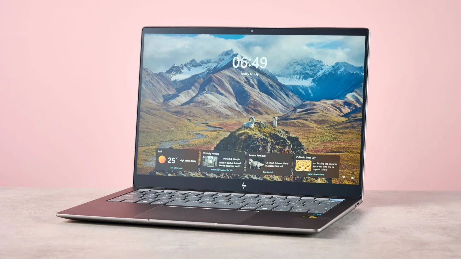 HP OmniBook X 14 Review: Exceptional Battery Life in a Sleek Design