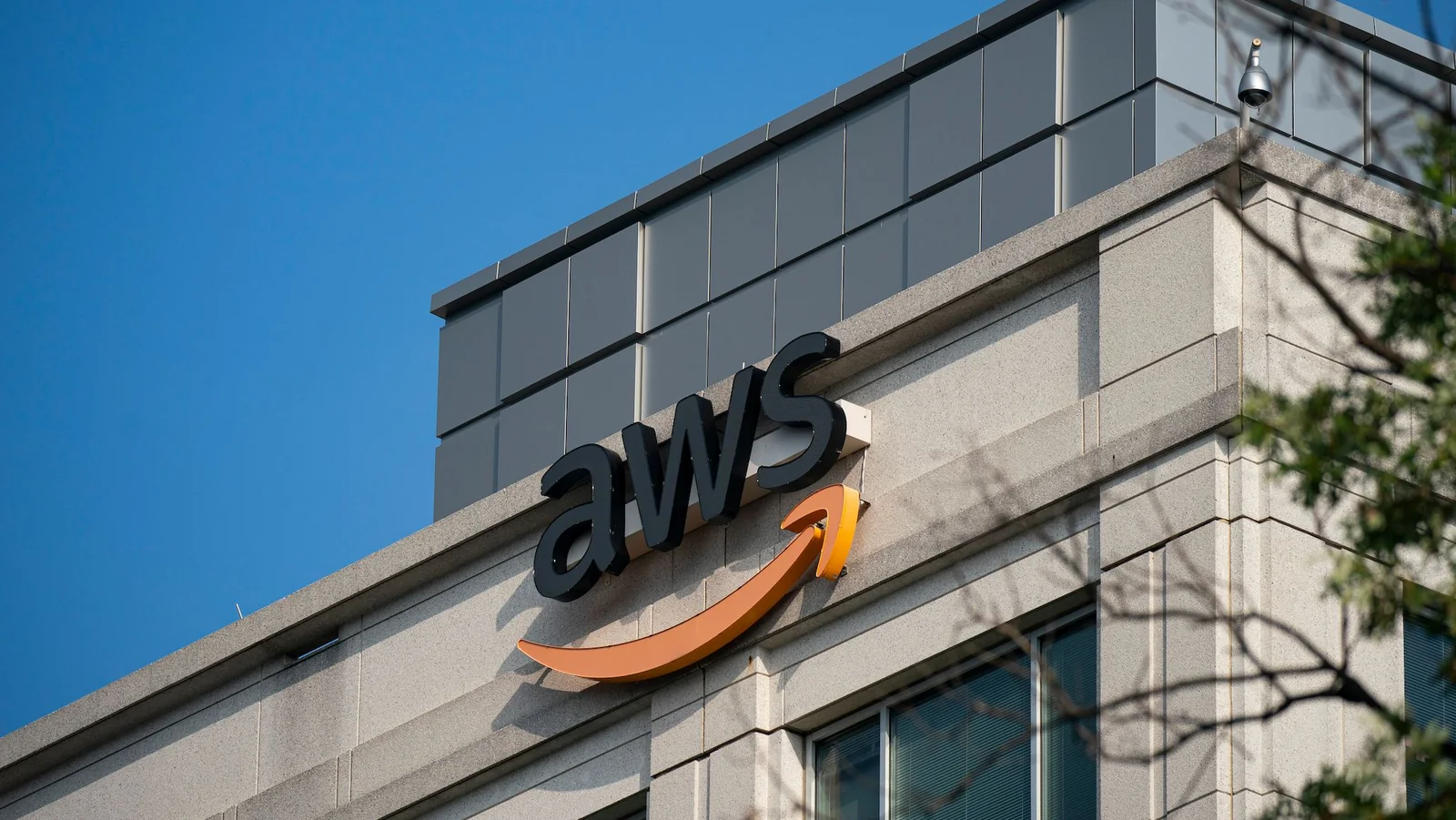 Amazon Warns Blocked Data Centers Threaten U.S. AI Leadership
