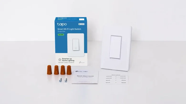 Tapo Light Switch out of the box with all accessories.