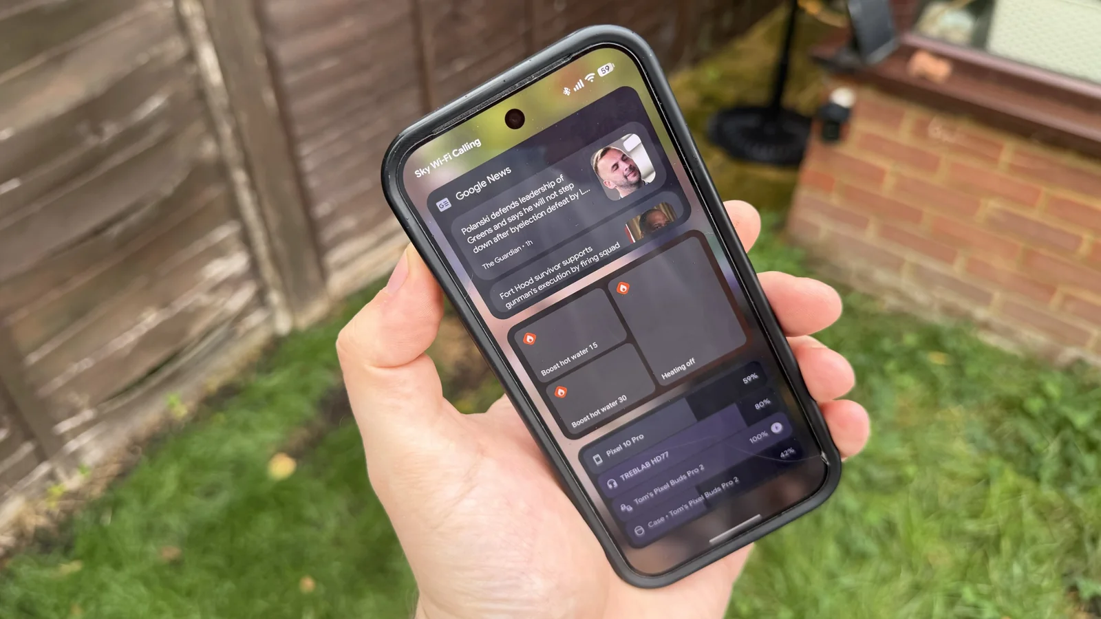 ios 27 vs android 17 lock screen widgets