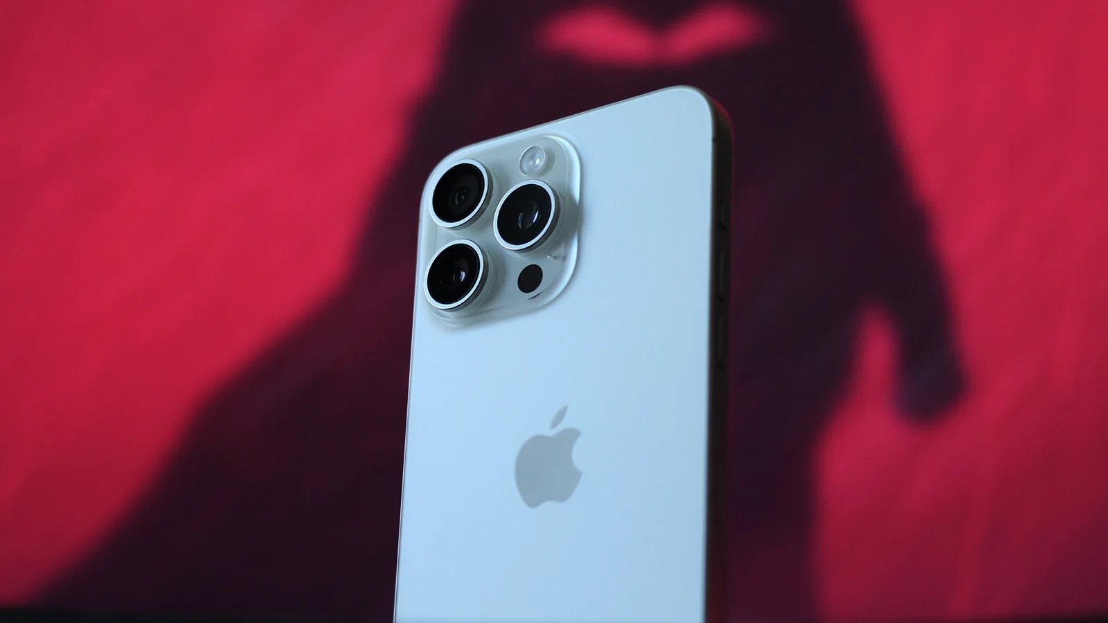 My iPhone 15 Pro Max Reached 1,000 Charge Cycles: Here Is How It Held Up
