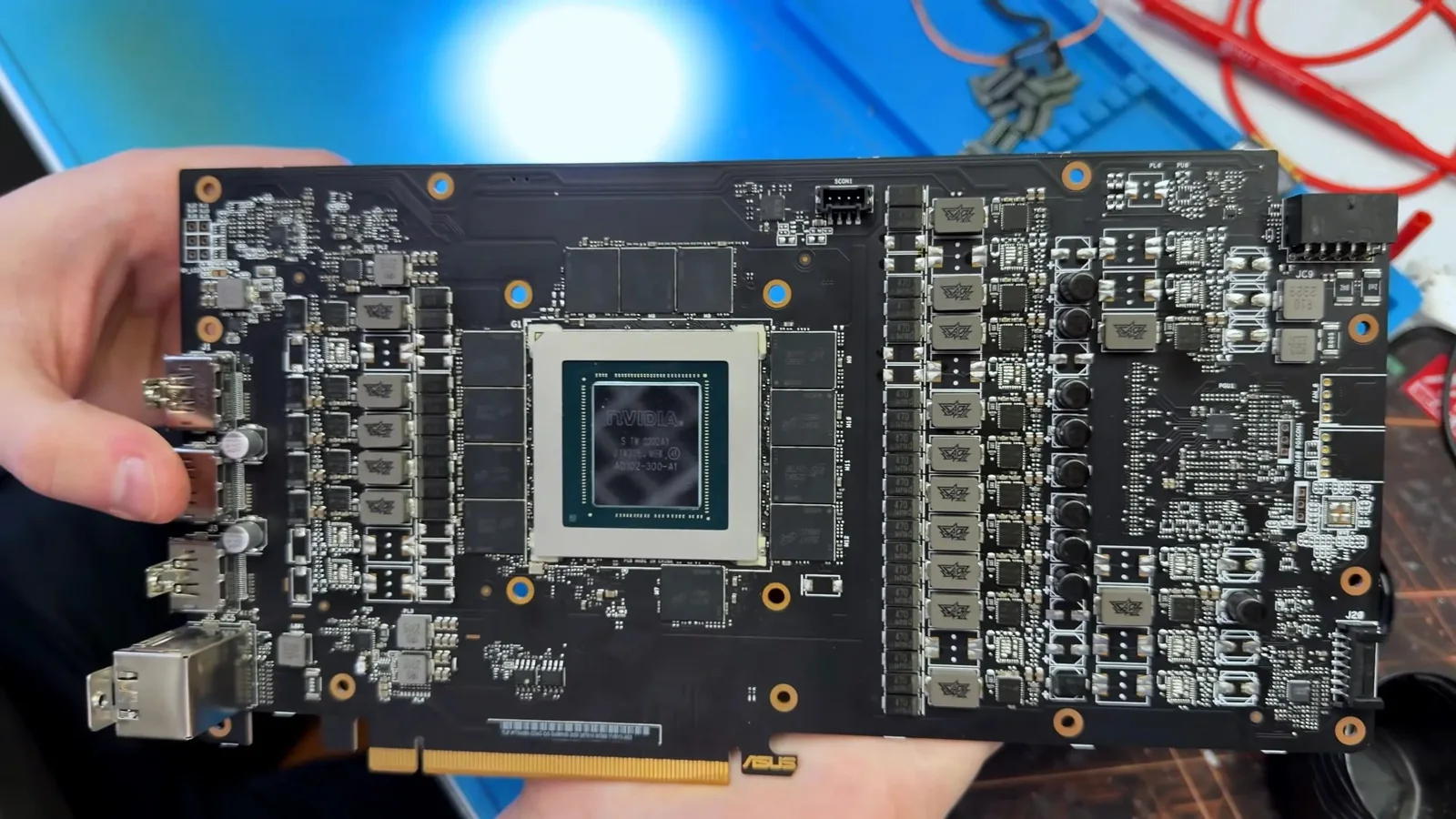 Buyer Loses $350 on Counterfeit RTX 4090 with Fake Die and Swapped Memory