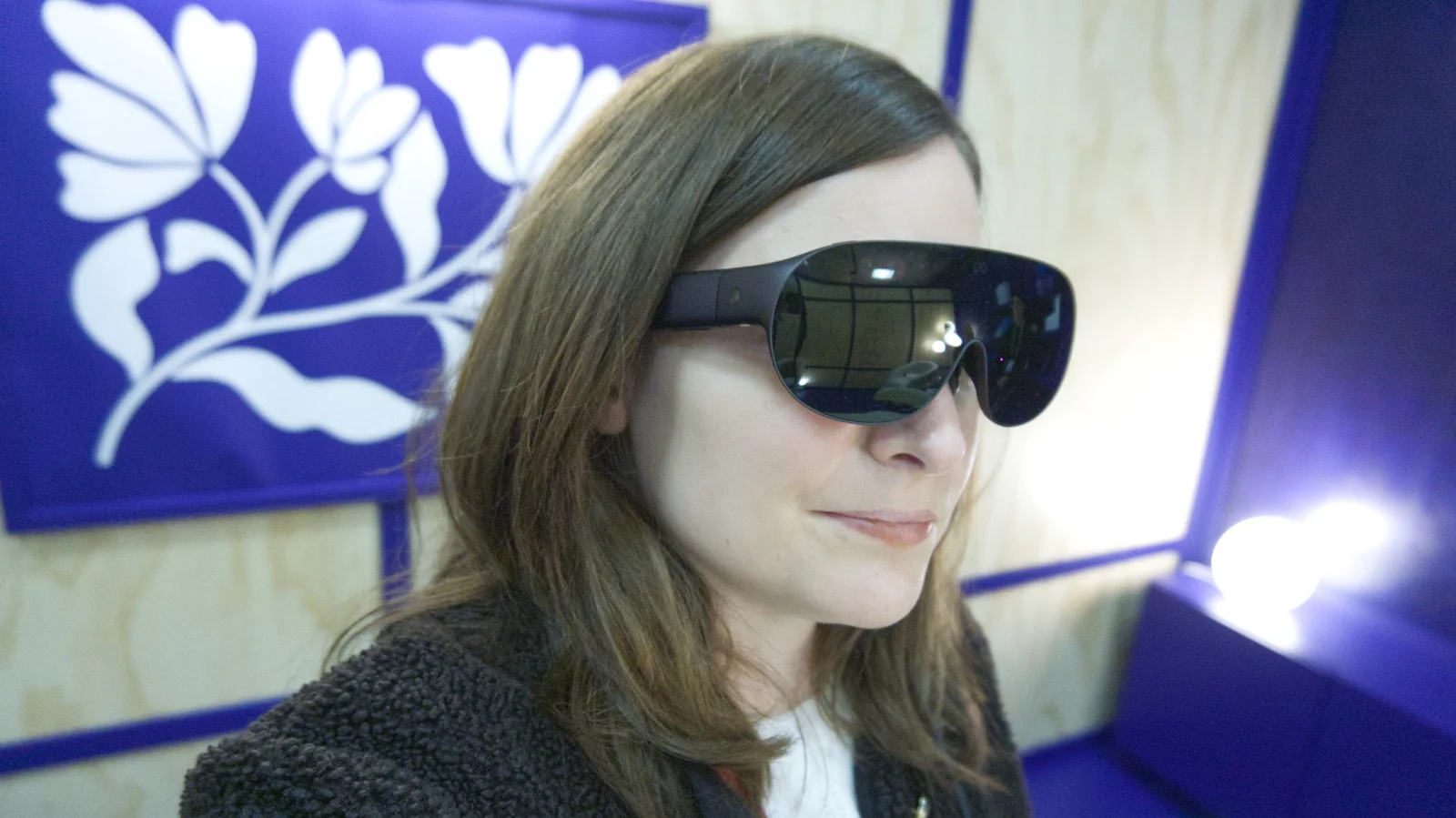 Meta VR Glasses Hands-On: A Lightweight Leap for Mixed Reality
