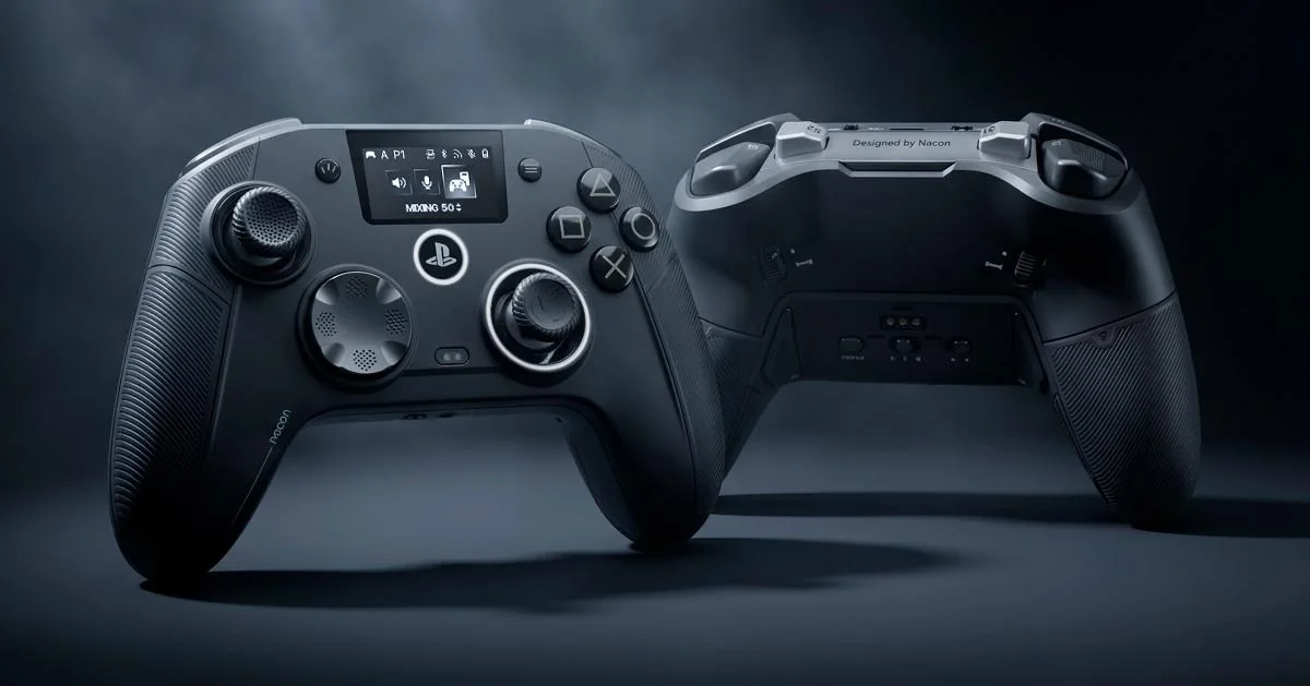 The Nacon Revolution 5 Unlimited controller shown from the front and back.