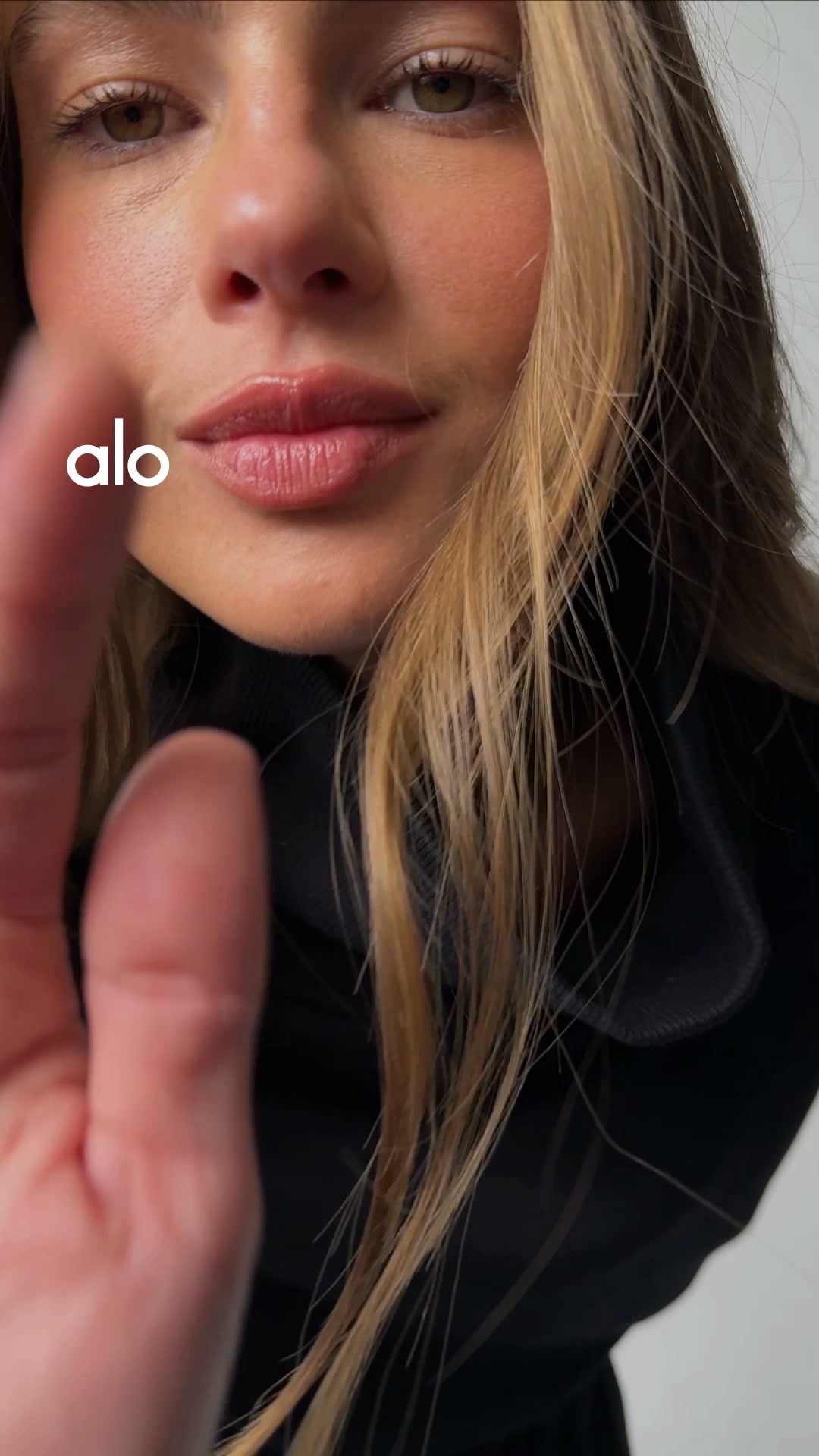 Alo Yoga ad