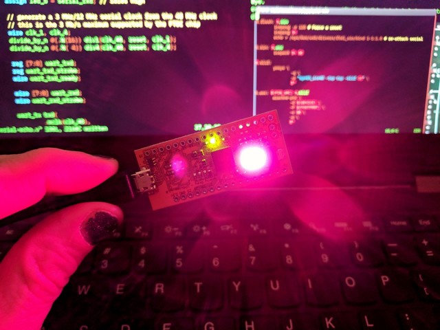 Upduino v2 RGB LEd