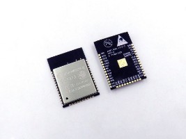 ESP32-WROOM-32