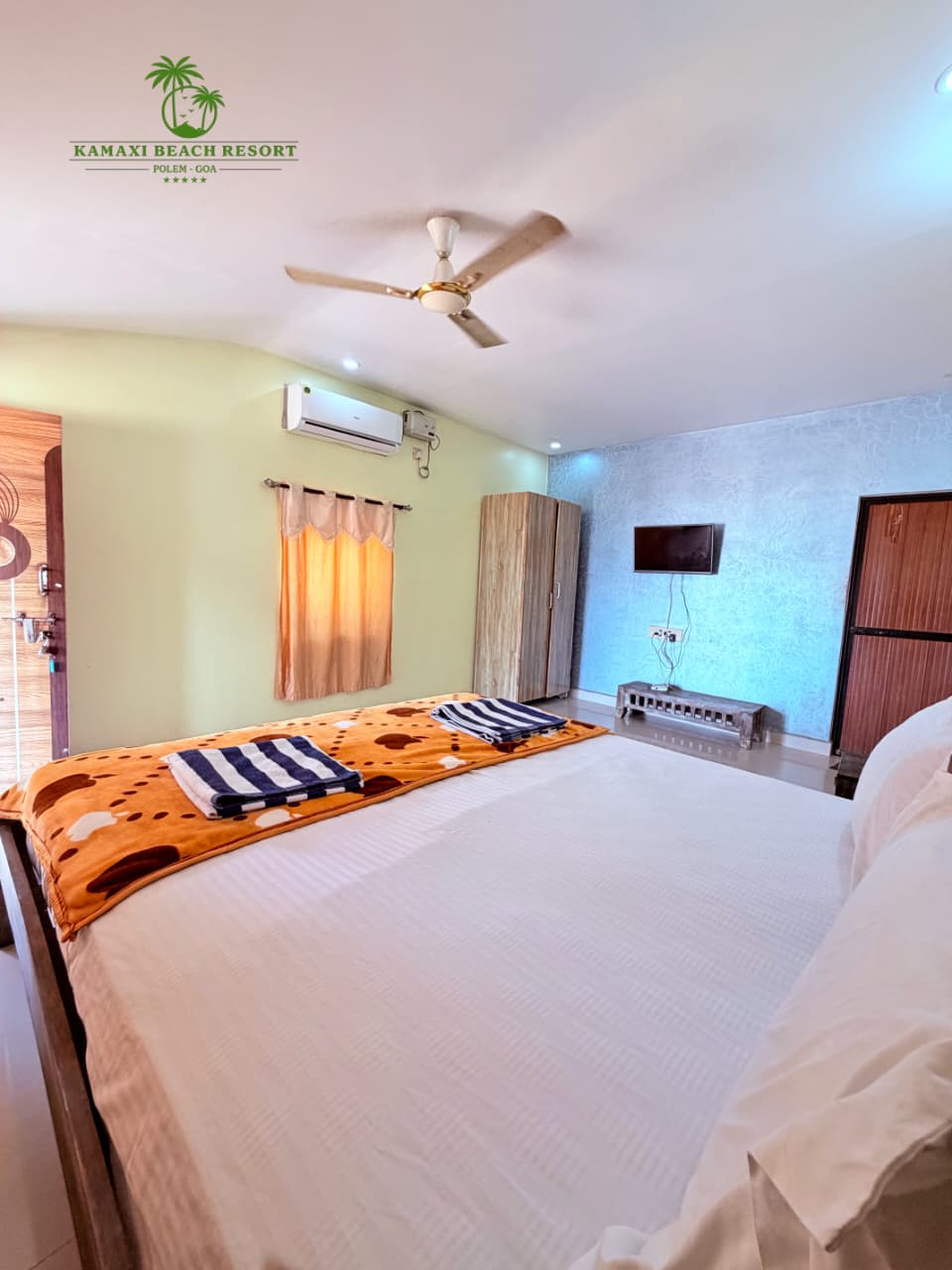 Super Deluxe Sea Facing room