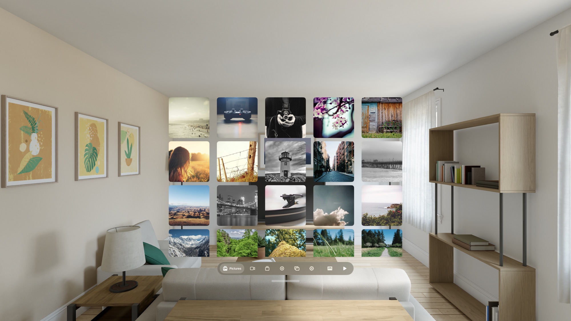 Pictures grid with square cells