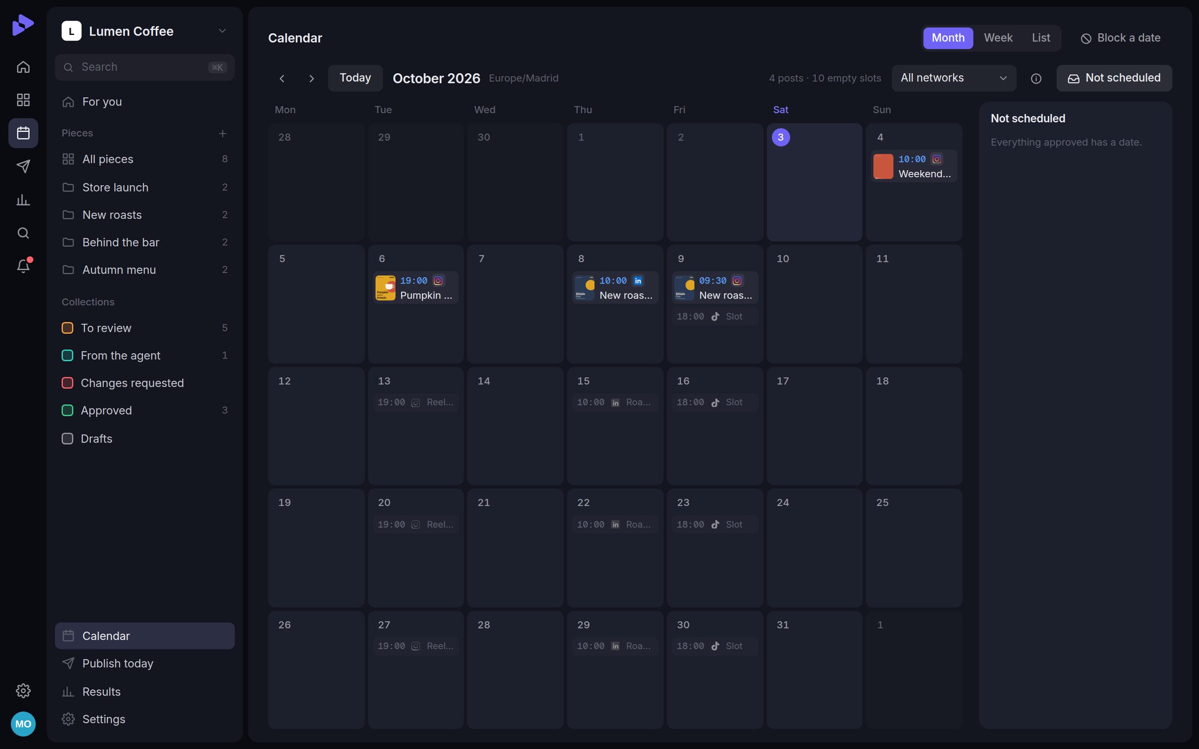 The calendar with scheduled posts and free weekly slots