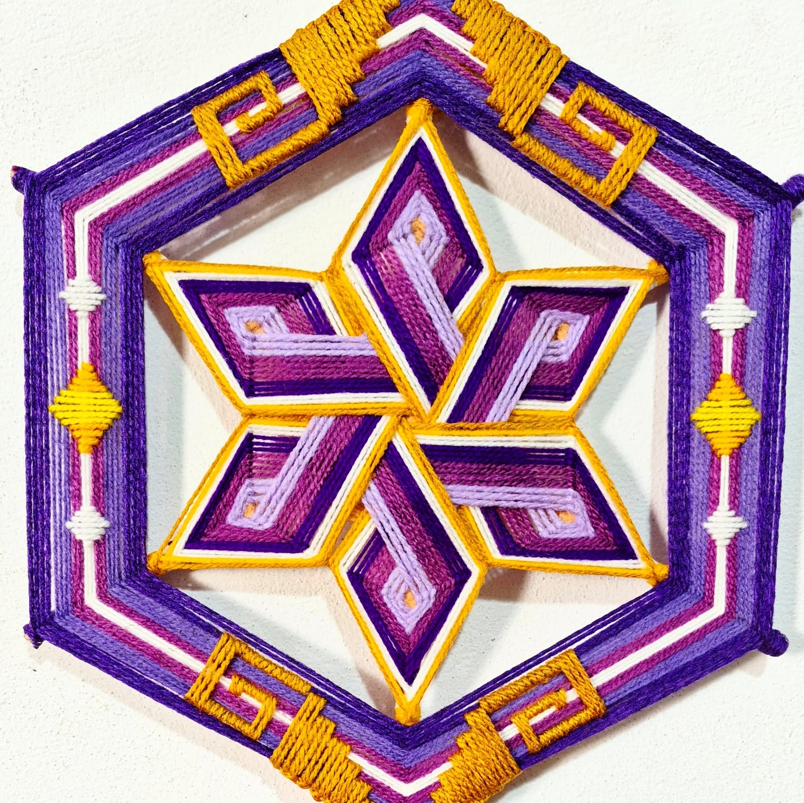 Mandala tejido de Inlakech Arte Sano
