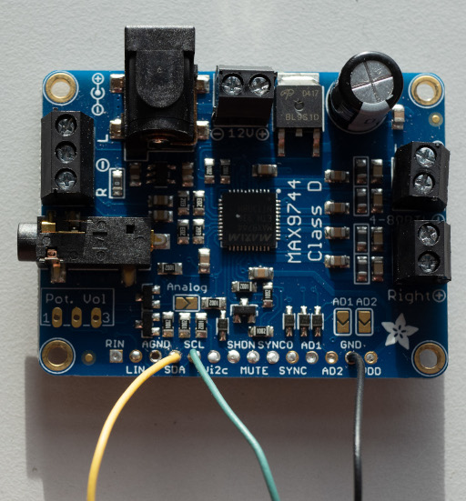 amplifier-wires.jpg