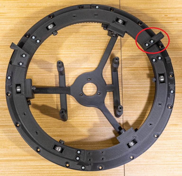torso-bottom-magnet-bracket.jpg