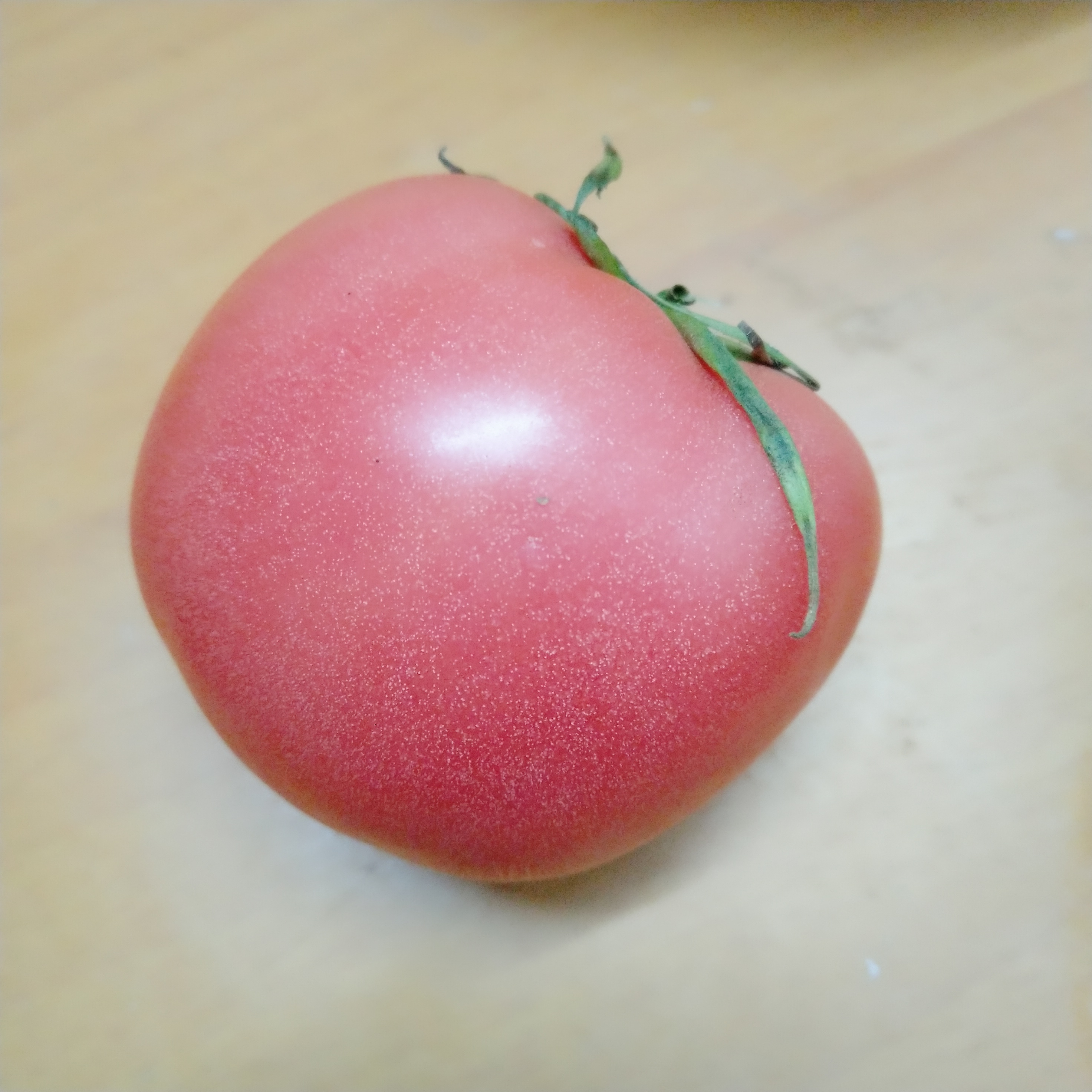 一颗西红柿