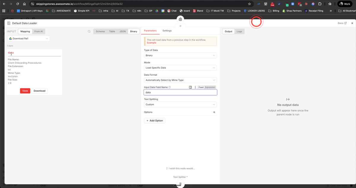 N8N Default Data Loader node showing binary input, automatic file detection, and custom text splitting settings