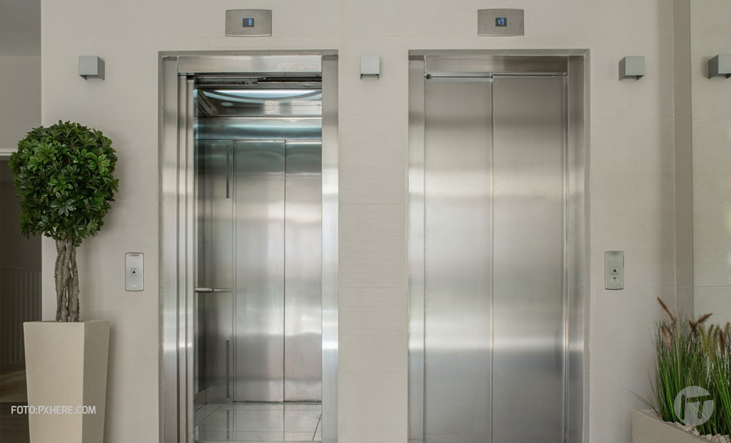 Los ascensores avisarán antes de estropearse gracias a la Inteligencia artificial y a la conectividad IoT
