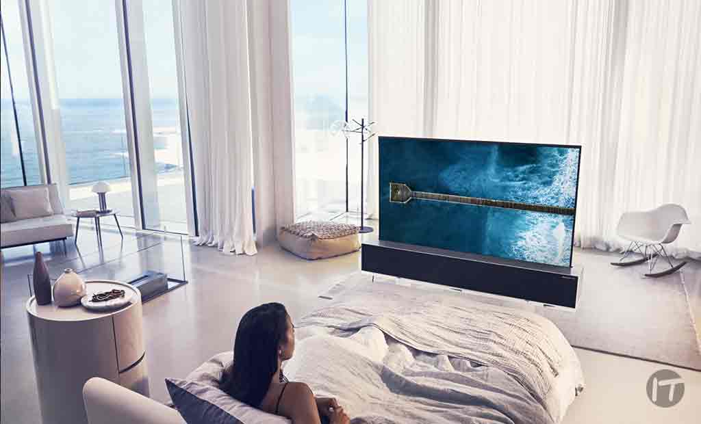 Usuarios de LG acceden a la televisión del futuro con el primer OLED enrollable