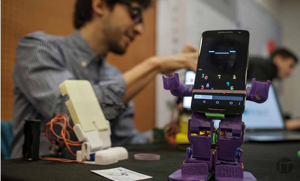 SIMA; el primer robot educativo para tus hijos