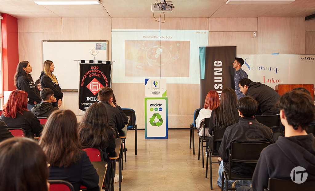 Samsung implementa puntos de reciclaje en colegios, como parte de su compromiso con el medio ambiente