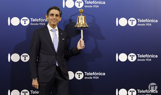 Telefónica protagoniza el toque de campana en la Bolsa de Madrid con motivo de su Centenario