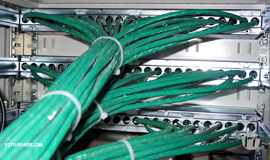 ¡No más cables sueltos en edificaciones antiguas!, una solución para lograr una conectividad eficaz