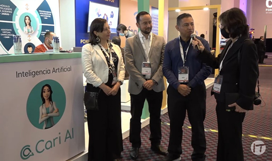 El Chatbot colombiano Cari causó sensación en México durante evento especializado en customer experience