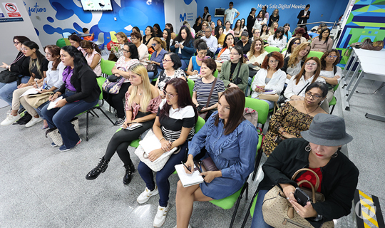 Fundación Telefónica Movistar organizó jornadas de formación para más de 500 mujeres