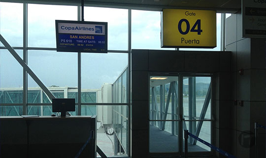 Información sobre cambio de numeración en las puertas de embarque del aeropuerto internacional de Tocumen