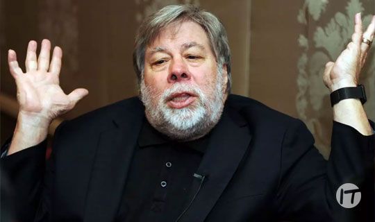 Steve Wozniak sugiere mayores límites al uso de información en redes sociales