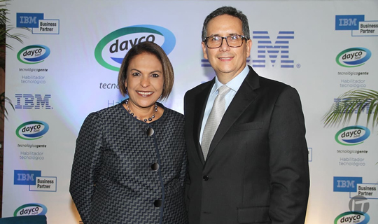 Daycohost e IBM Venezuela firman convenio para ofrecer infraestructura como servicio