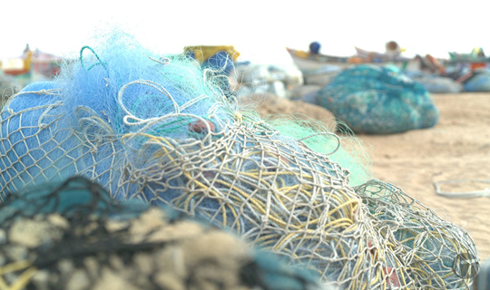 Innovación con propósito: Samsung reutiliza las redes de pesca desechadas para crear material ecológico