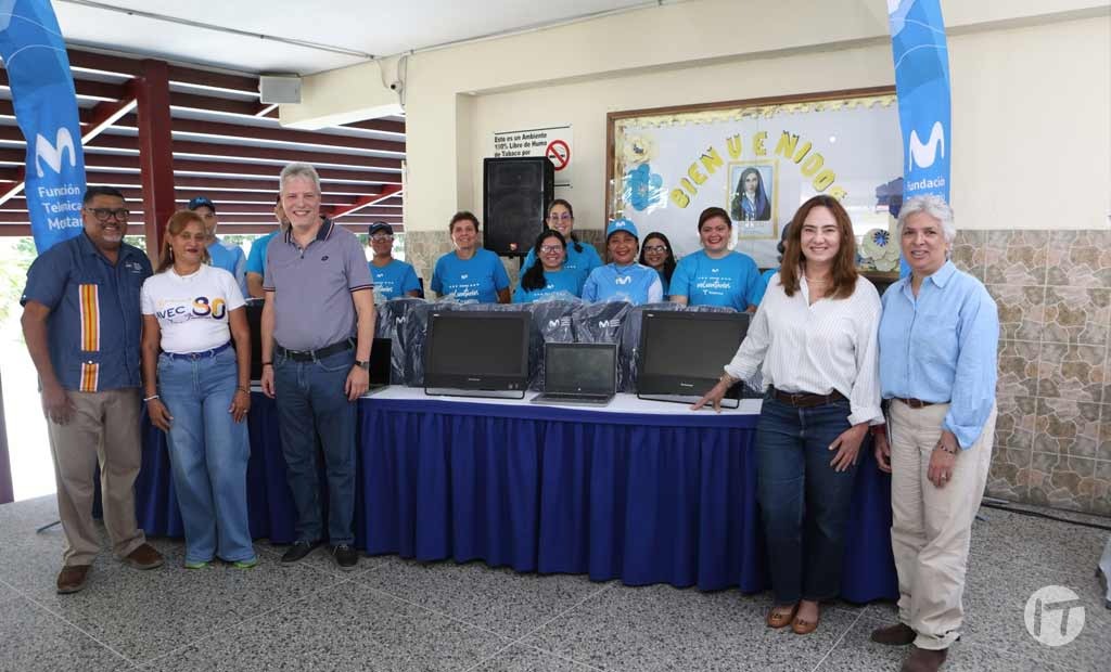 Movistar entregó 500 kits escolares para apoyar a estudiantes de La Guaira