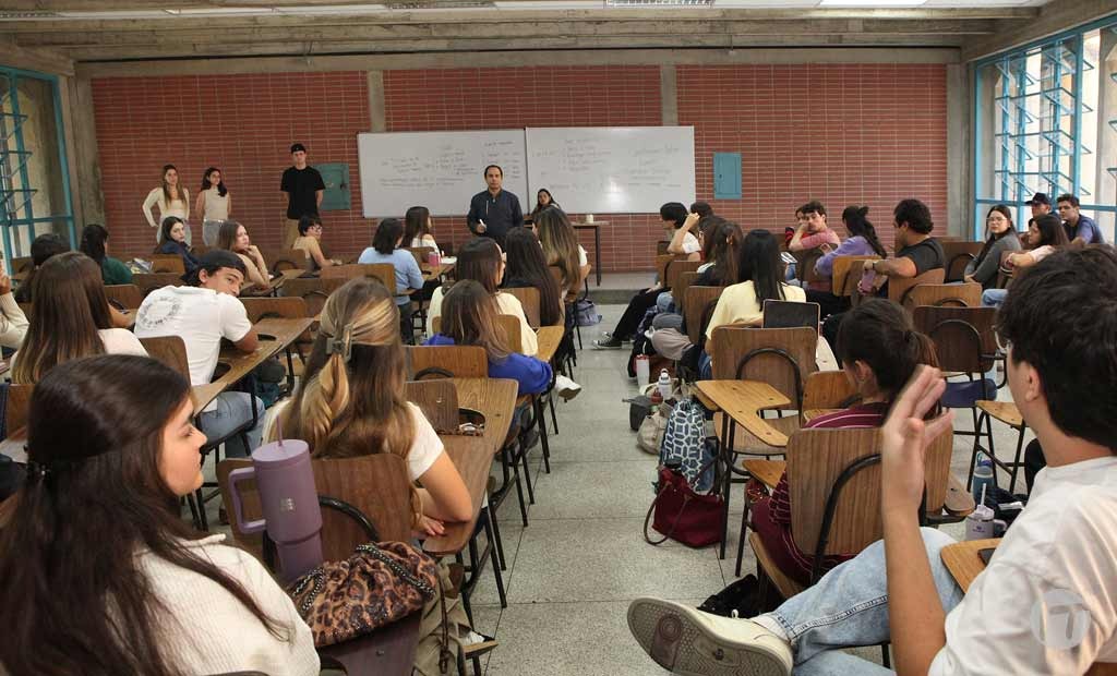 JÓVENES MIGRANTES RETORNADOS COMENZARON A DISFRUTAR BECA DE LA UCAB