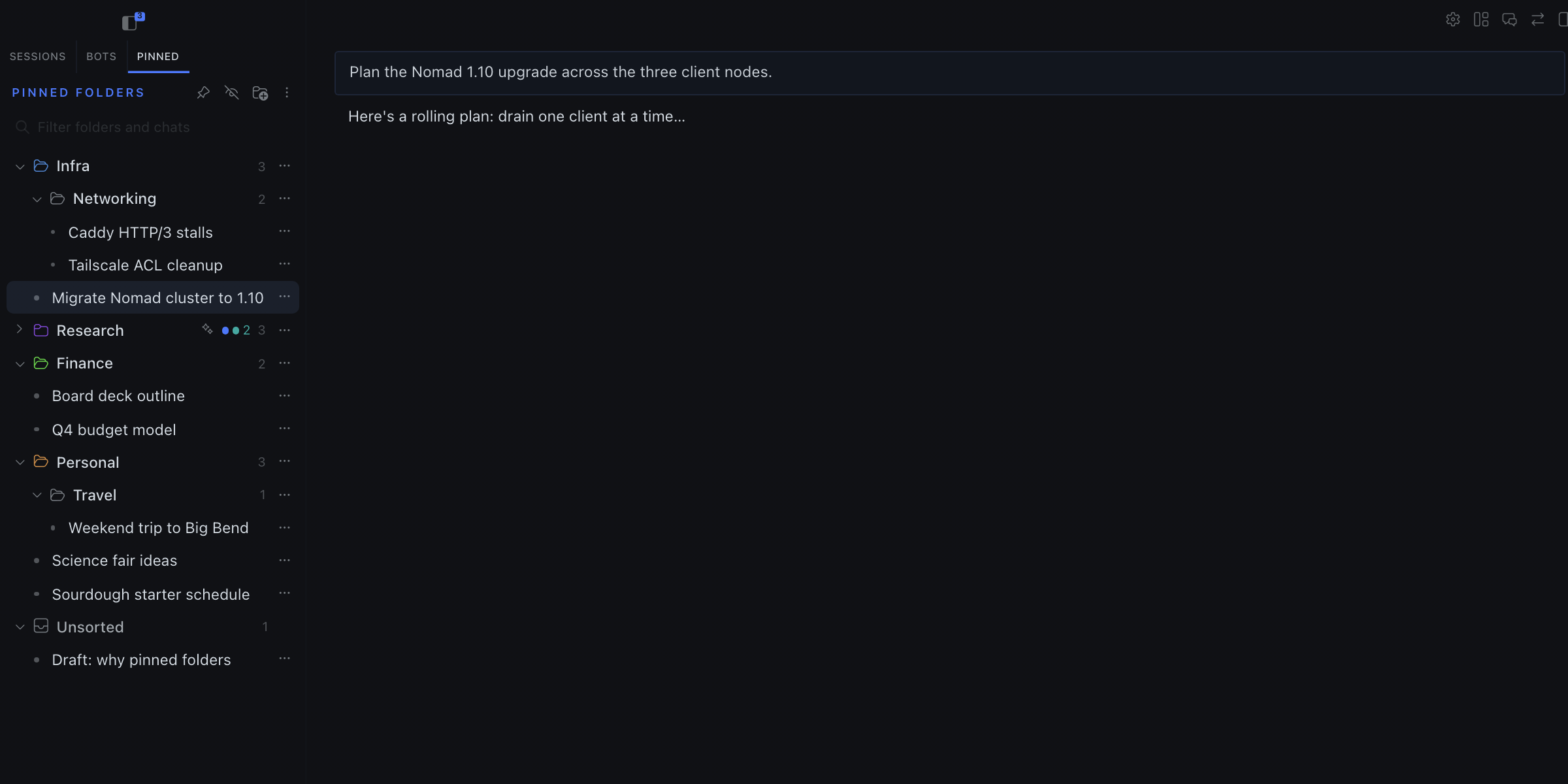 Pinned folders tab next to an open chat