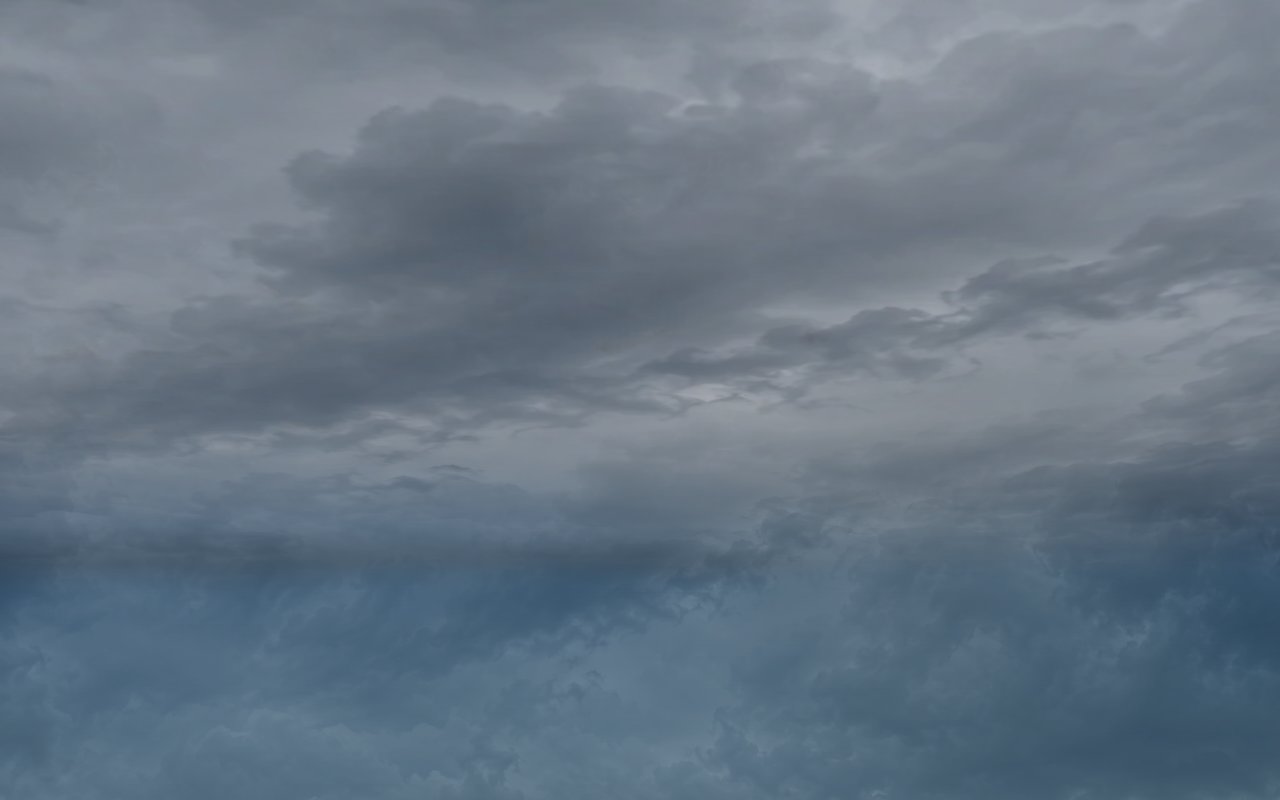 Realistic clouds, a thunderstorm: the gray storm deck