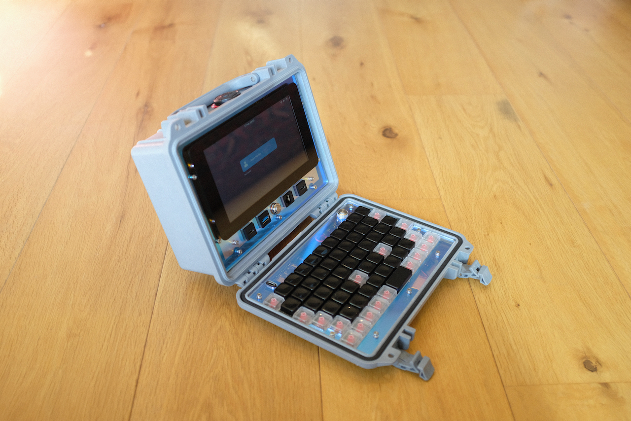 Photo of the Lunchbox Luggable sitting on a desk