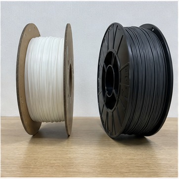 3D 프린터 유지비 PLA와 PETG 스풀 비교 실사 사진