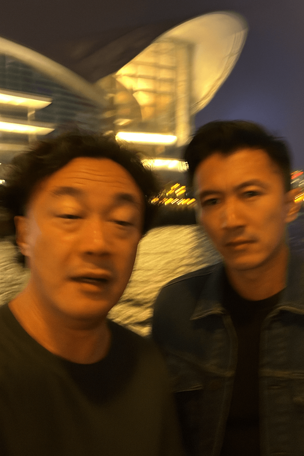 “极其平凡”的iPhone自拍 示例图