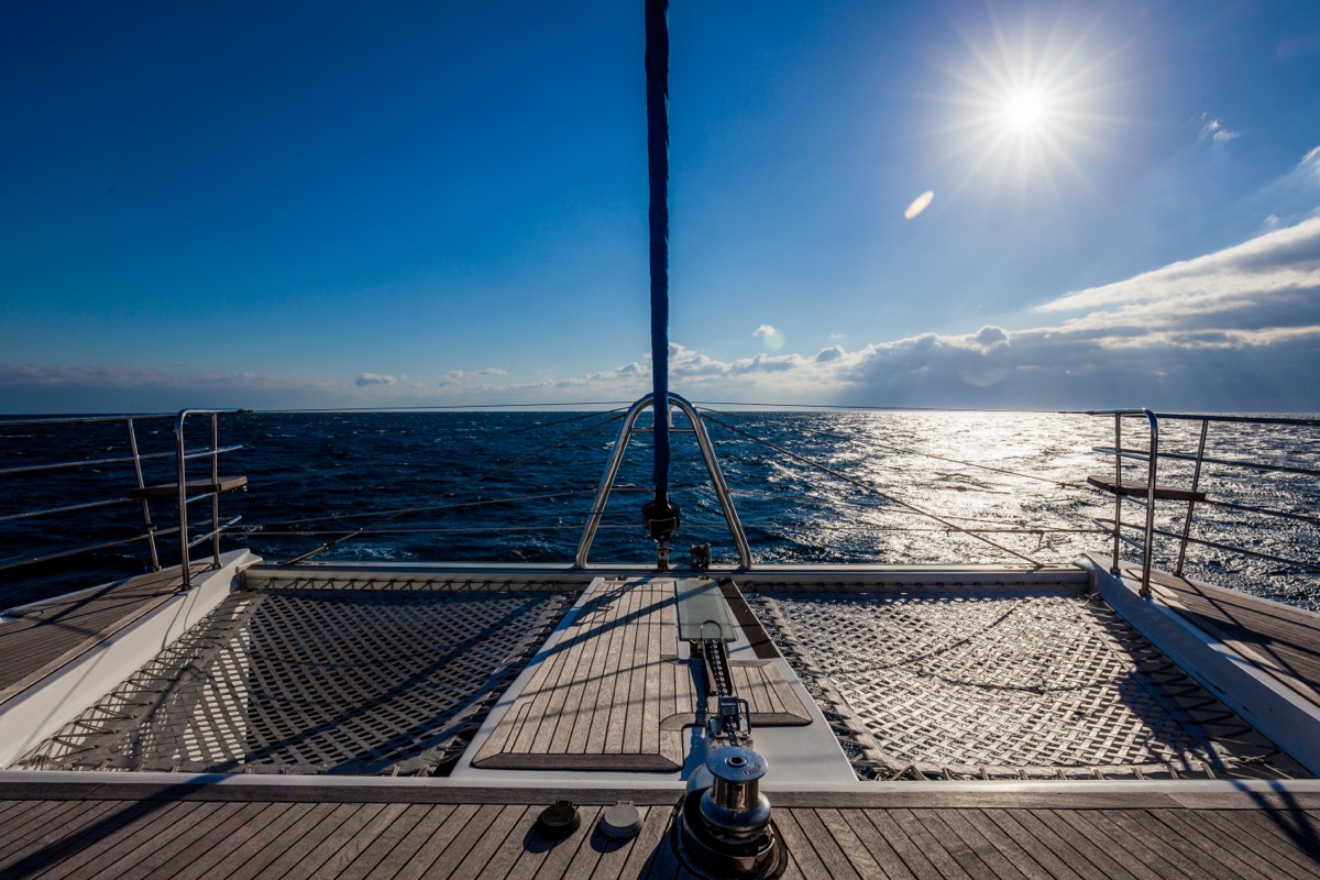Grande Bleu yacht interior lounge