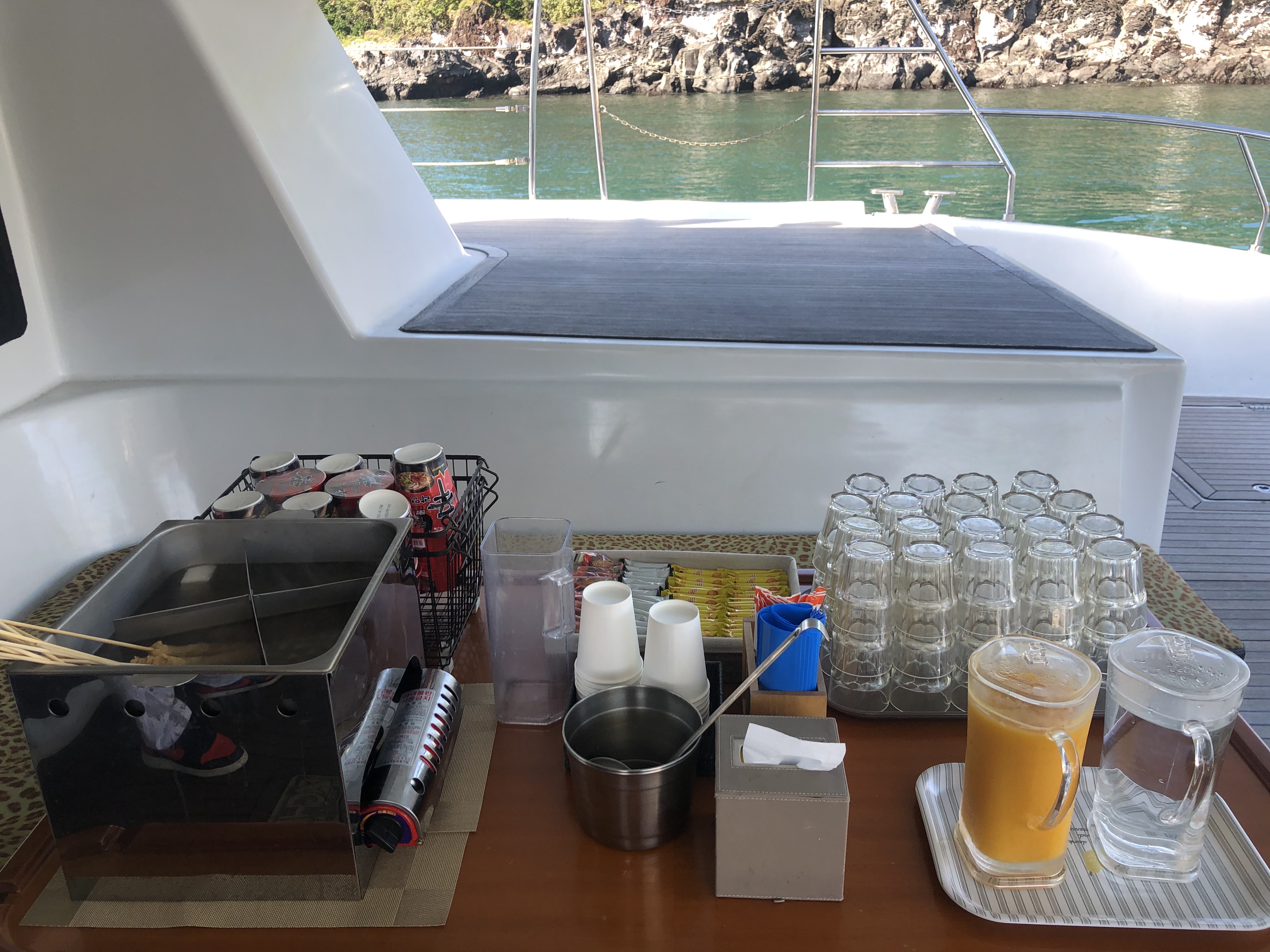 Grande Bleu yacht detail Jeju