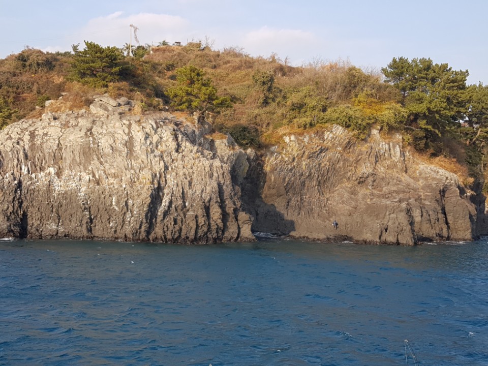 Grande Bleu Jeju sunset sailing