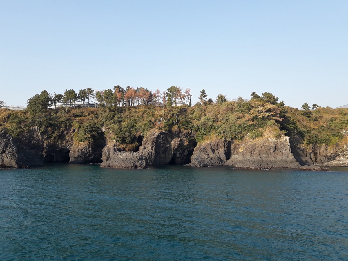 Grande Bleu Jeju sunset sailing